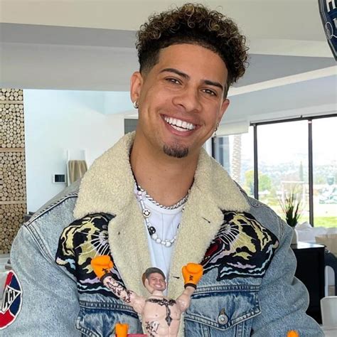 Austin McBroom Bio, Wiki, Net Worth, Married, Wife, Age, Height